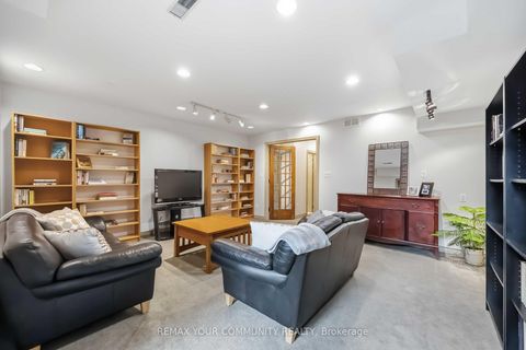 Photo 24 at 44 Castlefield Avenue, Eglinton, Toronto