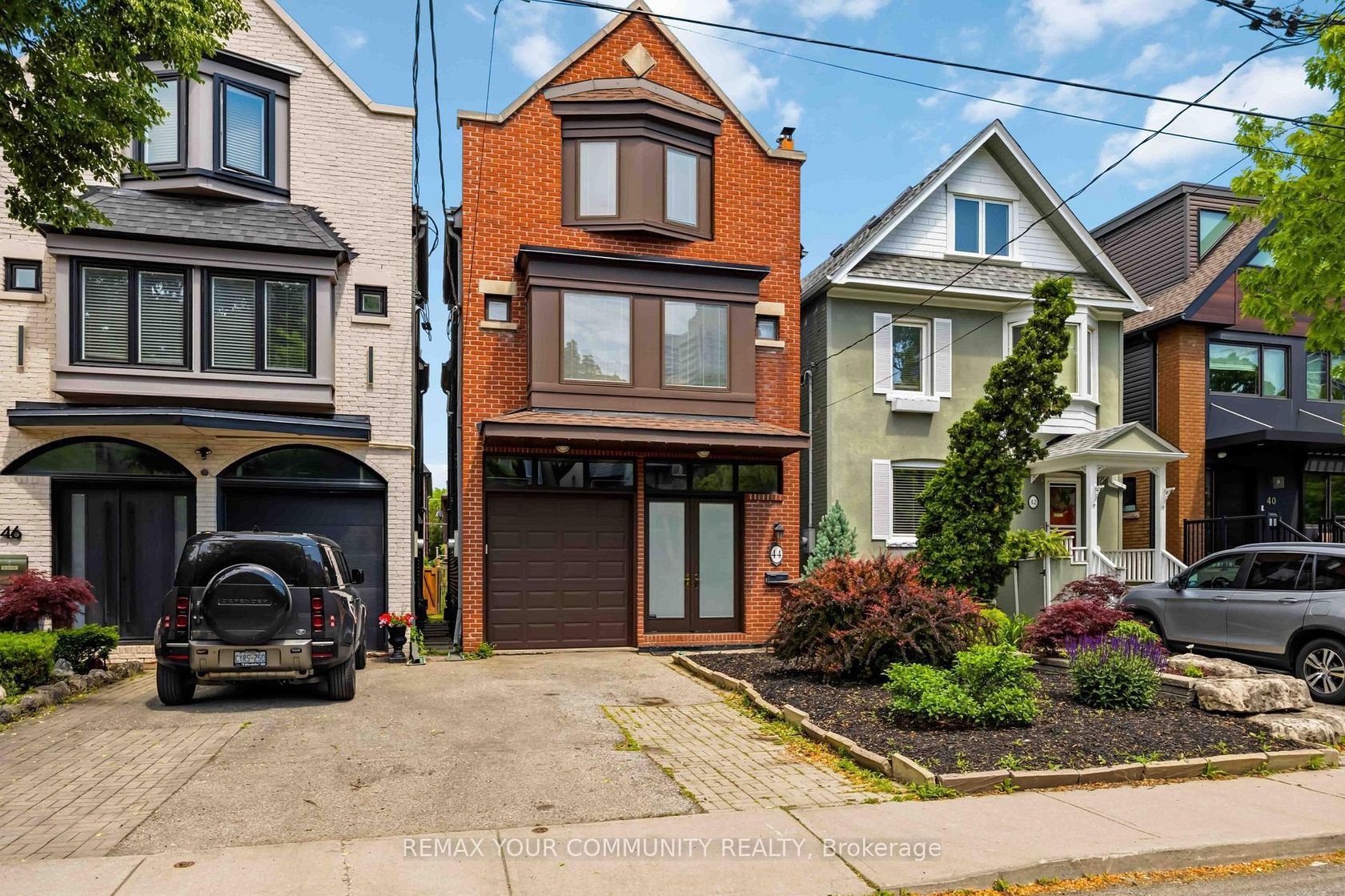 44 Castlefield Avenue, Eglinton, Toronto 