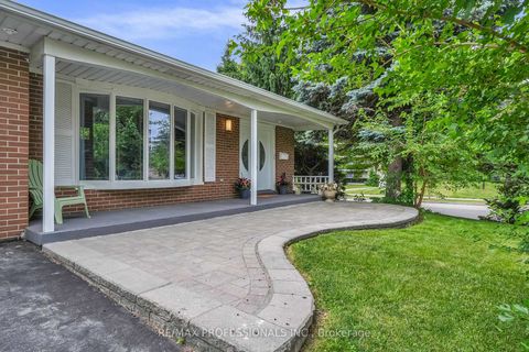 Photo 1 at 37 Sunplains Crescent, Markland Wood, Toronto