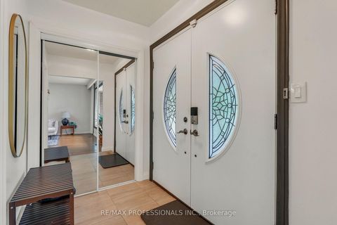 Photo 4 at 37 Sunplains Crescent, Markland Wood, Toronto