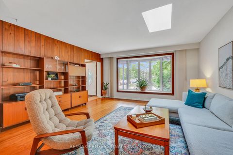Photo 12 at 37 Sunplains Crescent, Markland Wood, Toronto