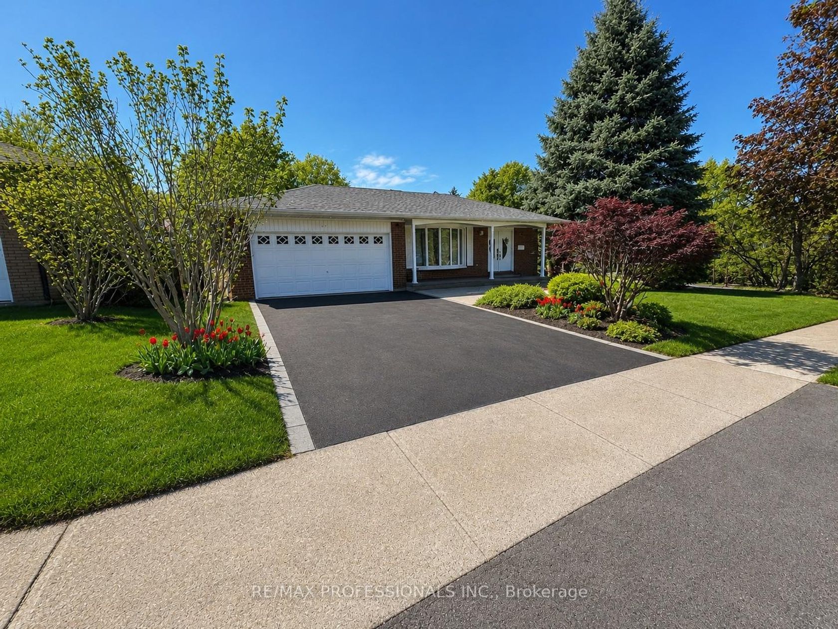 37 Sunplains Crescent, Markland Wood, Toronto 