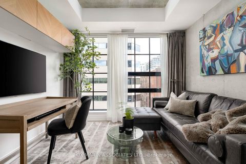 Photo 1 at 404 - 608 Richmond Street W, Waterfront Communities C1, Toronto