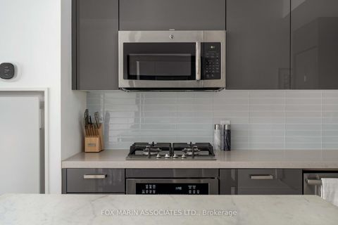 Photo 9 at 404 - 608 Richmond Street W, Waterfront Communities C1, Toronto