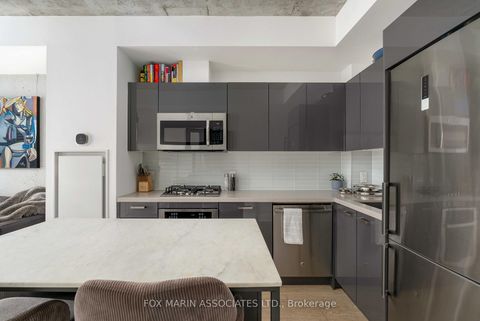 Photo 10 at 404 - 608 Richmond Street W, Waterfront Communities C1, Toronto
