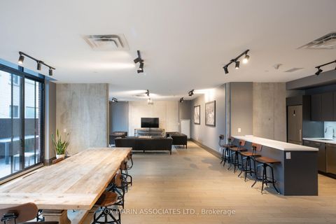 Photo 19 at 404 - 608 Richmond Street W, Waterfront Communities C1, Toronto
