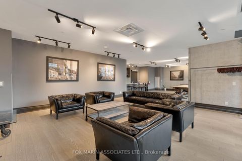 Photo 21 at 404 - 608 Richmond Street W, Waterfront Communities C1, Toronto