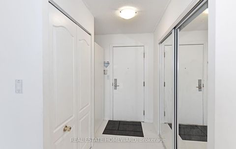 Photo 5 at 916 - 88 Grandview Way, Willowdale East, Toronto
