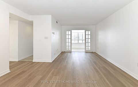 Photo 7 at 916 - 88 Grandview Way, Willowdale East, Toronto