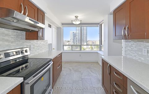 Photo 11 at 916 - 88 Grandview Way, Willowdale East, Toronto