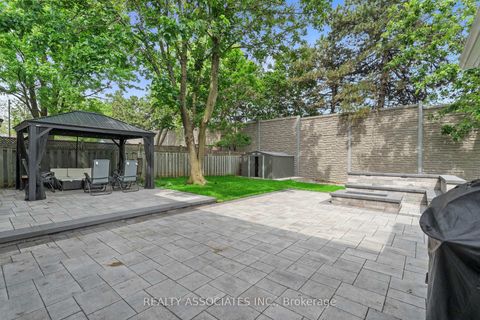 Photo 36 at 12 By Pass Court, Sullivan, Toronto