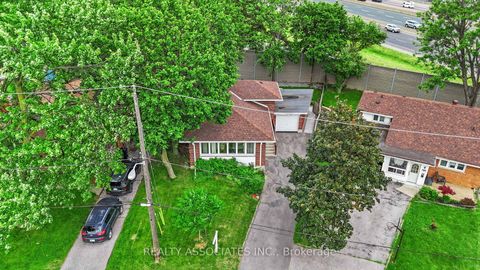 Photo 41 at 12 By Pass Court, Sullivan, Toronto