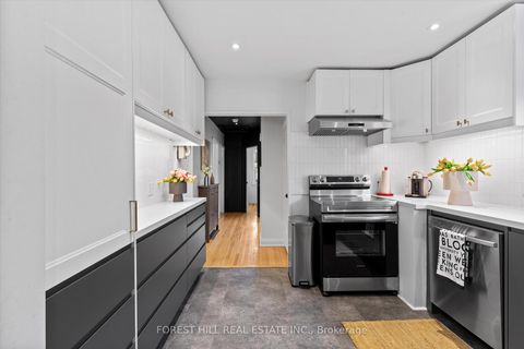 Photo 4 at 6 Barrett Road, Parkview, Toronto