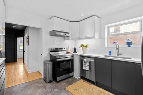Photo 5 at 6 Barrett Road, Parkview, Toronto