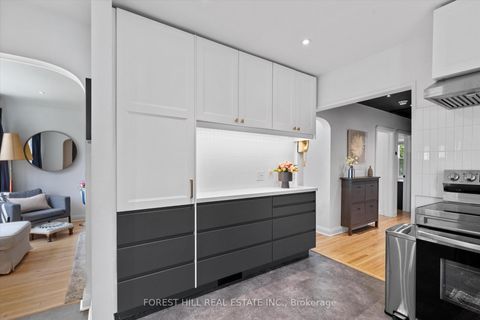 Photo 6 at 6 Barrett Road, Parkview, Toronto