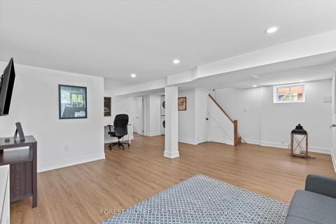 Photo 17 at 6 Barrett Road, Parkview, Toronto