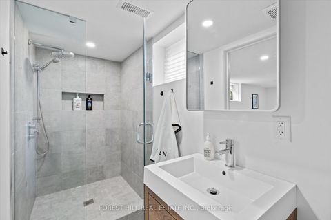 Photo 24 at 6 Barrett Road, Parkview, Toronto