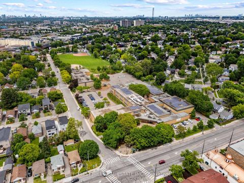 Photo 33 at 6 Barrett Road, Parkview, Toronto