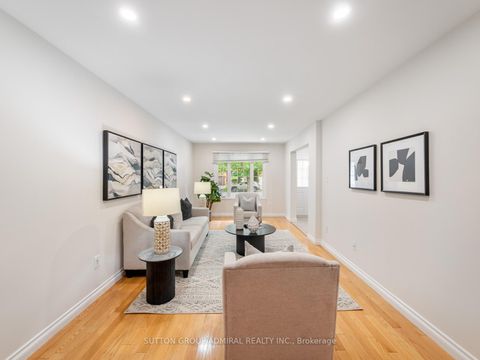 Photo 7 at 59 Zahavy Drive, Brownridge, Vaughan