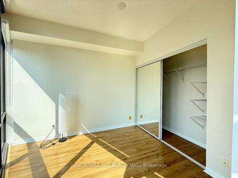 Photo 10 at 2509 - 832 Bay Street, Bay Street Corridor, Toronto