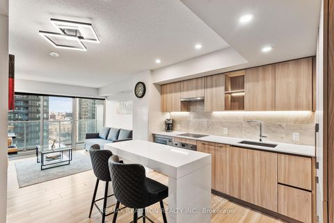 Photo 12 at 2508 - 17 Bathurst Street, Waterfront Communities C1, Toronto