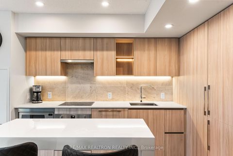 Photo 16 at 2508 - 17 Bathurst Street, Waterfront Communities C1, Toronto