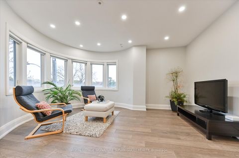 Photo 14 at 110 Tisdale Avenue, Victoria Village, Toronto