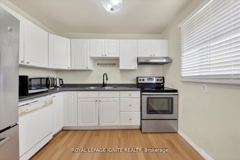 Photo 15 at 190 - 41 Collinsgrove Road, West Hill, Toronto
