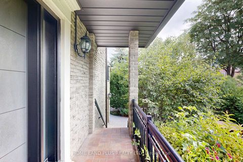 Photo 3 at 50 Stillwater Crescent, Branson, Toronto