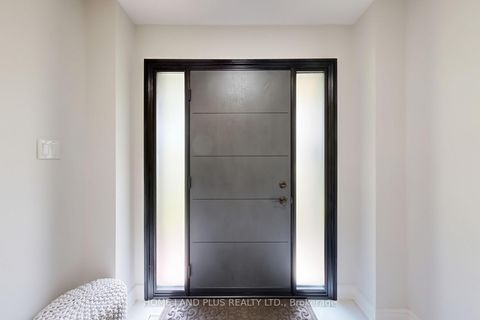 Photo 5 at 50 Stillwater Crescent, Branson, Toronto