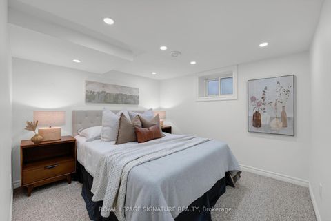 Photo 29 at 10 Oakley Boulevard, Bendale, Toronto