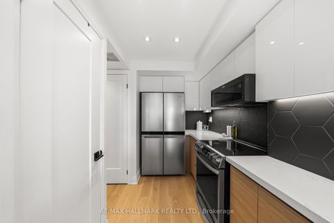 Photo 8 at 506 - 7 Broadway Avenue, Mount Pleasant West, Toronto