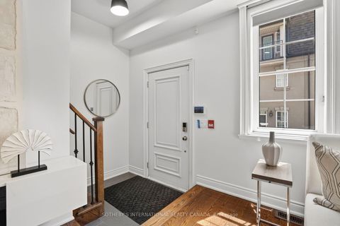 Photo 5 at 6 Tony Grande Lane, Forest Hill North, Toronto