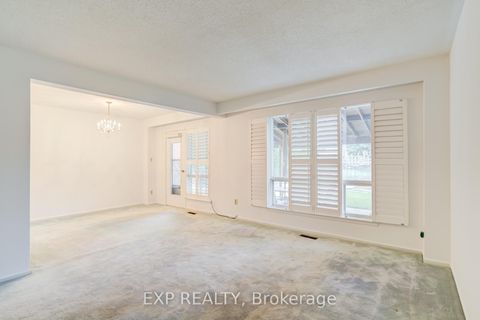 Photo 10 at 83 Green Bush Road, Newtonbrook West, Toronto