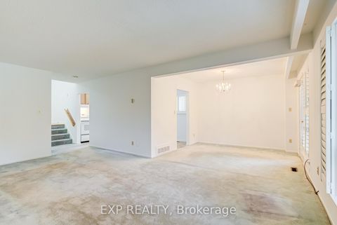 Photo 11 at 83 Green Bush Road, Newtonbrook West, Toronto