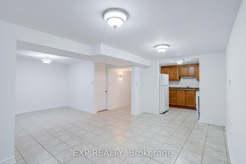 Photo 37 at 83 Green Bush Road, Newtonbrook West, Toronto