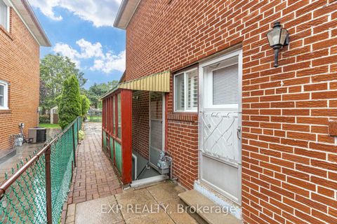 Photo 45 at 83 Green Bush Road, Newtonbrook West, Toronto
