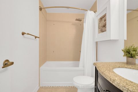 Photo 5 at 110 - 41 Ferndale Drive S, Ardagh, Barrie
