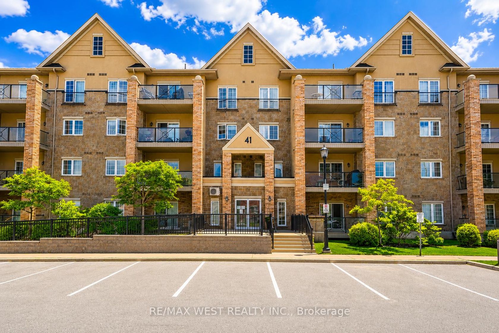110 - 41 Ferndale Drive S, Ardagh, Barrie photo 7