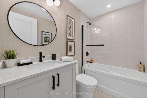 Photo 3 at 1206W - 10 Gatineau Drive, Beverley Glen, Vaughan