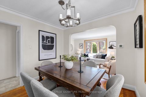 Photo 4 at 142 Divadale Drive, Leaside, Toronto
