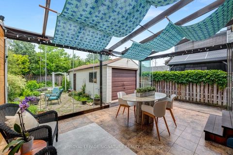 Photo 10 at 142 Divadale Drive, Leaside, Toronto