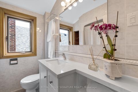 Photo 15 at 142 Divadale Drive, Leaside, Toronto