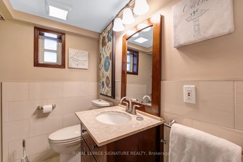 Photo 19 at 142 Divadale Drive, Leaside, Toronto