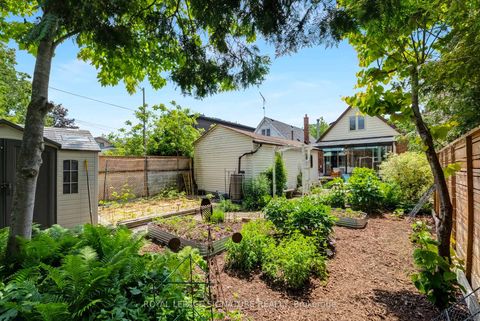 Photo 24 at 142 Divadale Drive, Leaside, Toronto