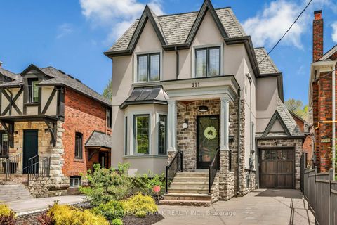 Photo 1 at 211 South Kingsway Way, Swansea, Toronto