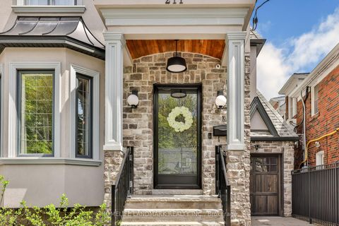 Photo 2 at 211 South Kingsway Way, Swansea, Toronto