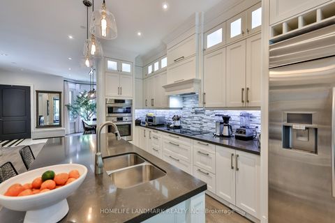Photo 14 at 211 South Kingsway Way, Swansea, Toronto