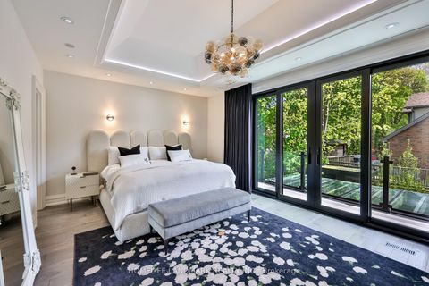 Photo 21 at 211 South Kingsway Way, Swansea, Toronto