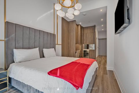Photo 3 at 309 - 3220 SHEPPARD Avenue E, Sullivan, Toronto